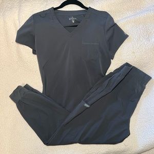 MEDCOUTURE DARK GREY SCRUB SET LIKE NEW!!